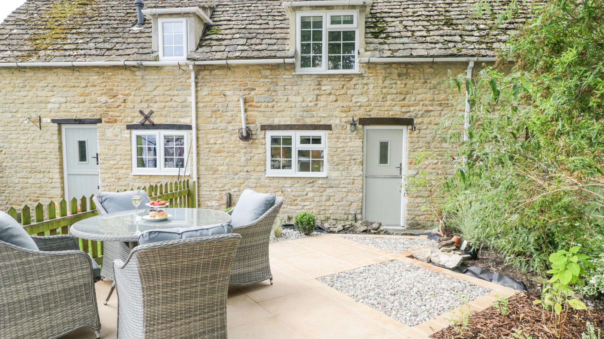 Cotswold Corner photo 3