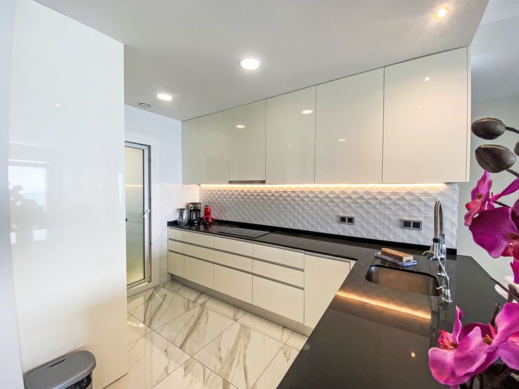 Sunset Drive Apartment 2 photo 12