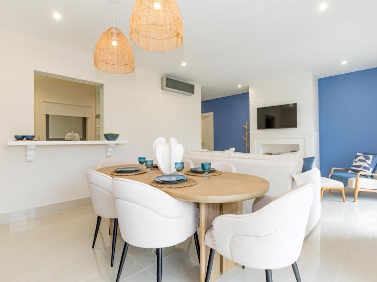 Pine Hills Reva Santuary Modern Elegance Apartment 14 photo 2