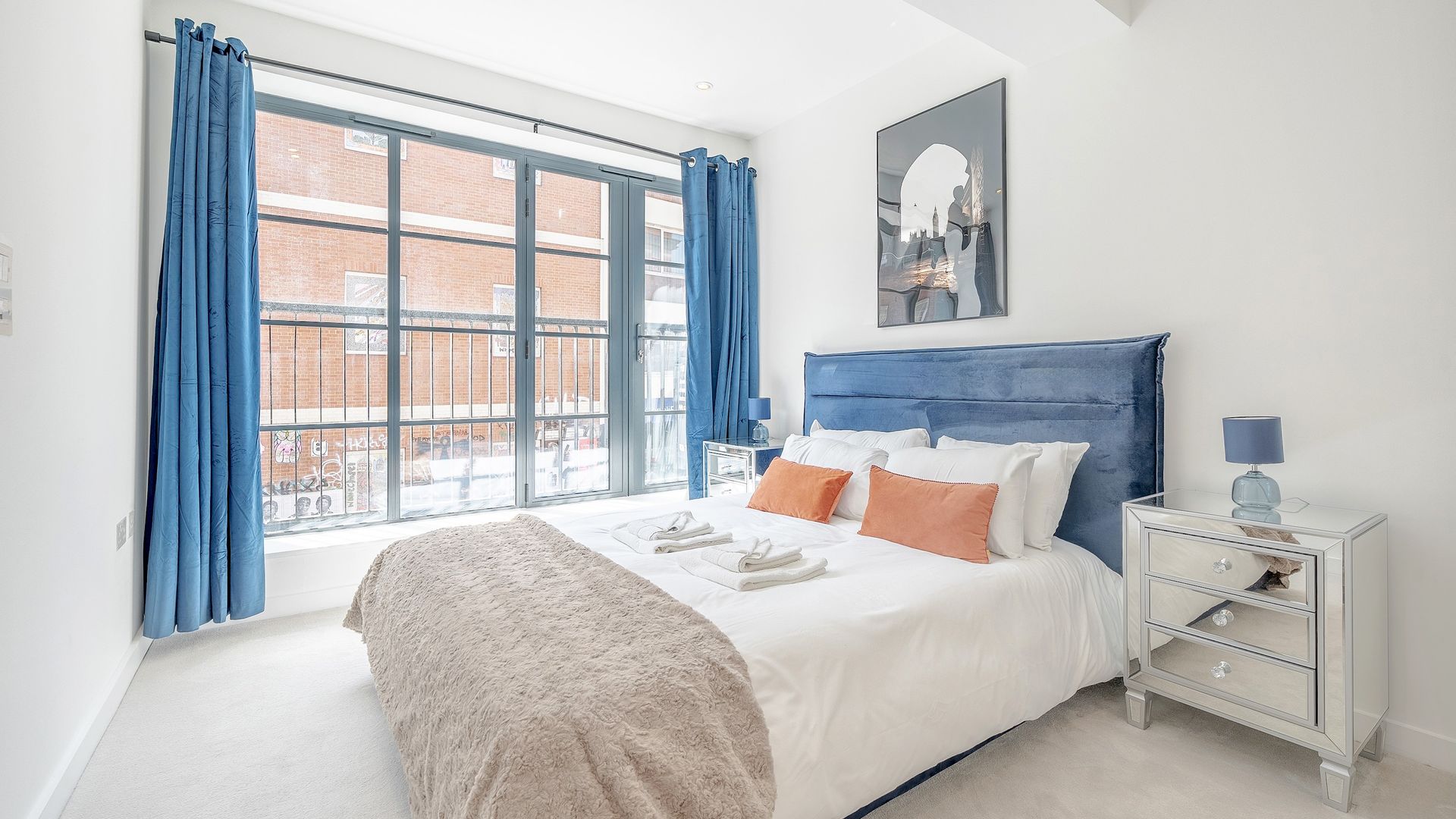 Aldgate Ace photo 2