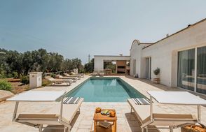 Taupe & Trullo