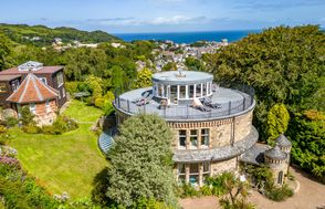 The Round House - Panoramic views of Ilfracombe