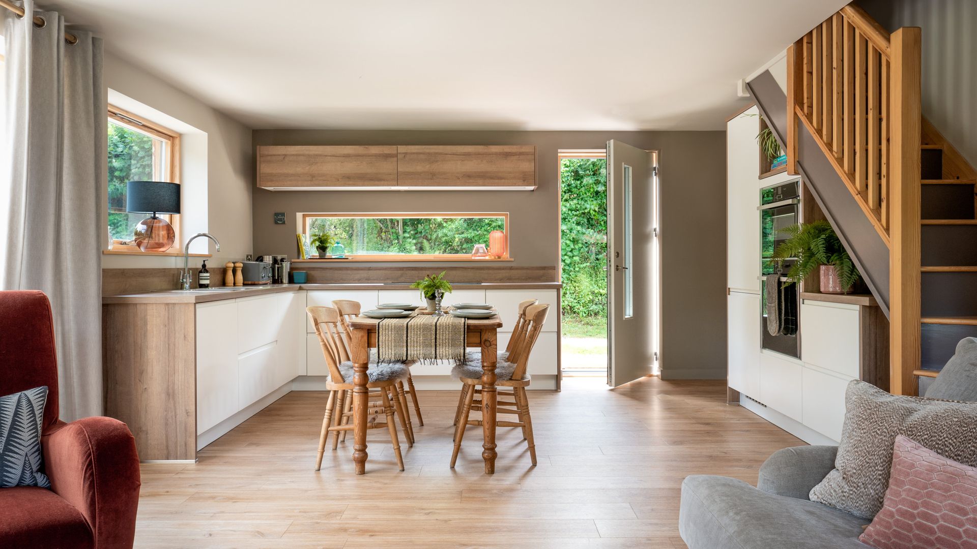 Sunnybrook - Carbon neutral Eco House near beach photo 3