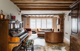 The Oak Beams