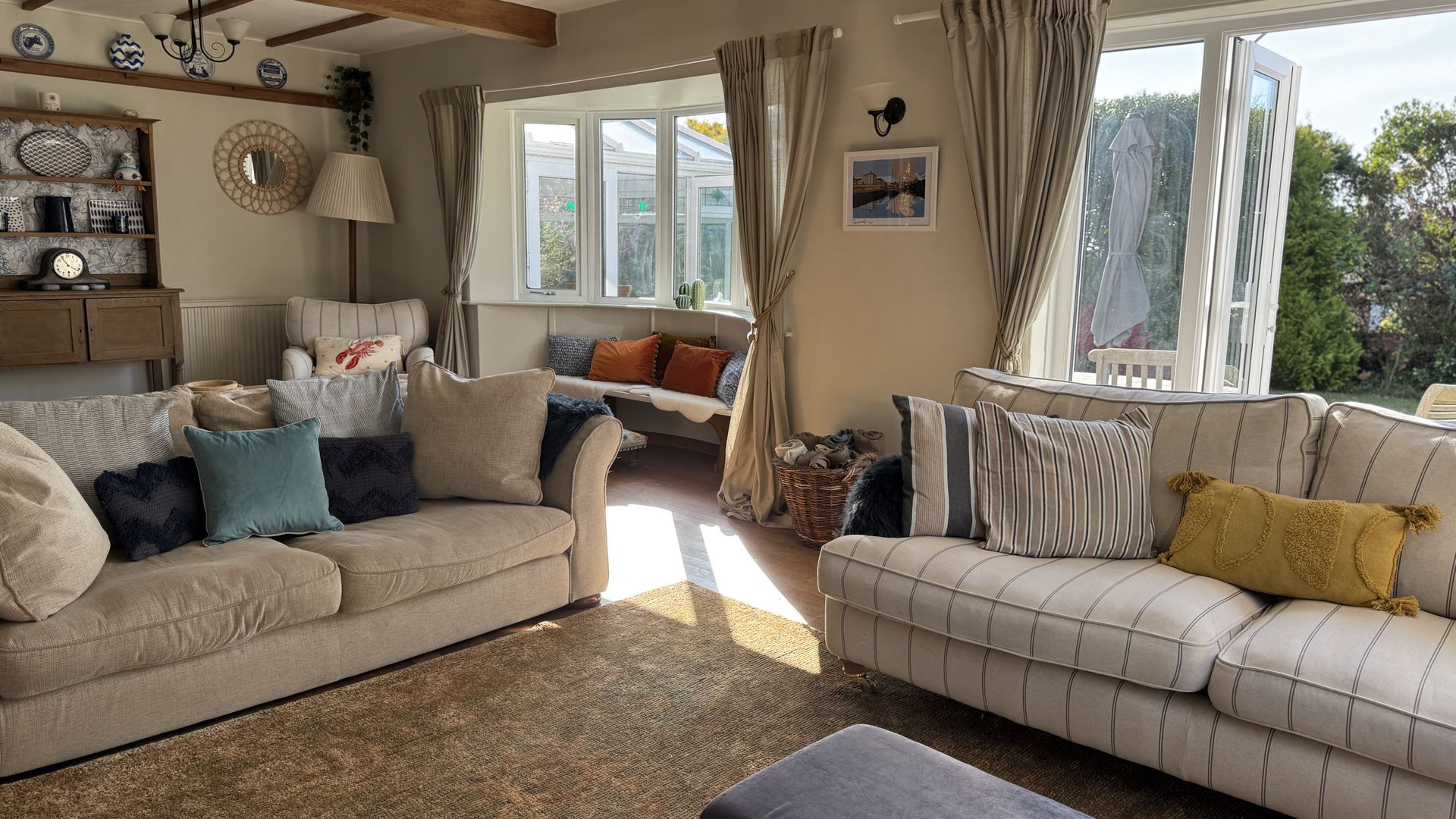 Blue Haze - Family accommodation with private beach access photo 2