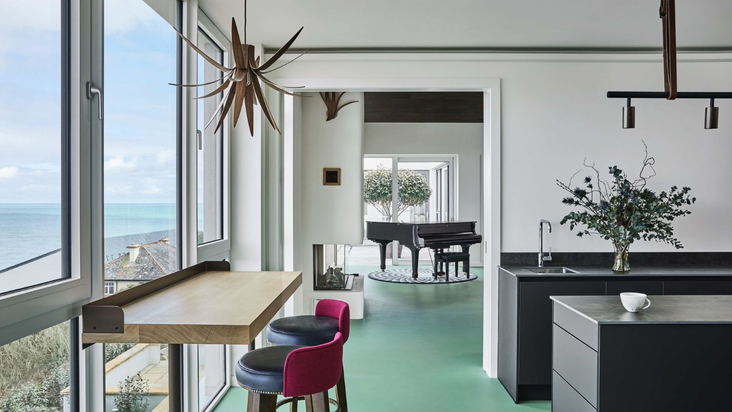5-Star Beach House photo 4