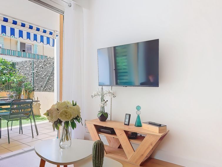 New Beach Apartment 2 photo 8