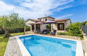 Villa Lucas