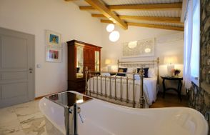 Oregano Room · Limnos Experience