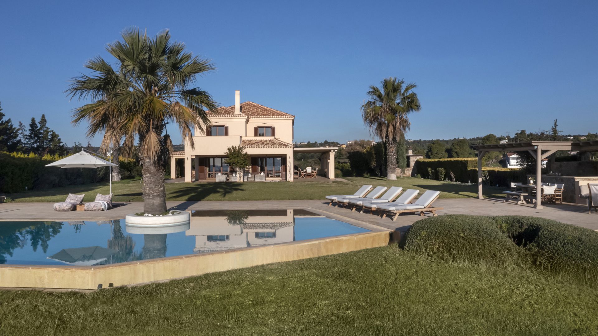 Heaven on Earth private Villa - Pethrolassa beach photo 5