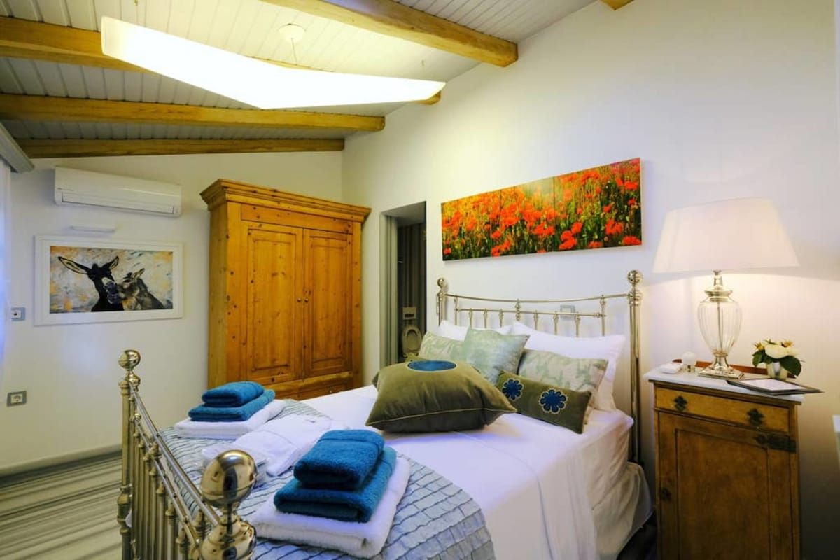 Rosemary Room - Limnos Experience photo 1