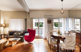 Spacious 3 Bedroom apt near Acropolis museum 