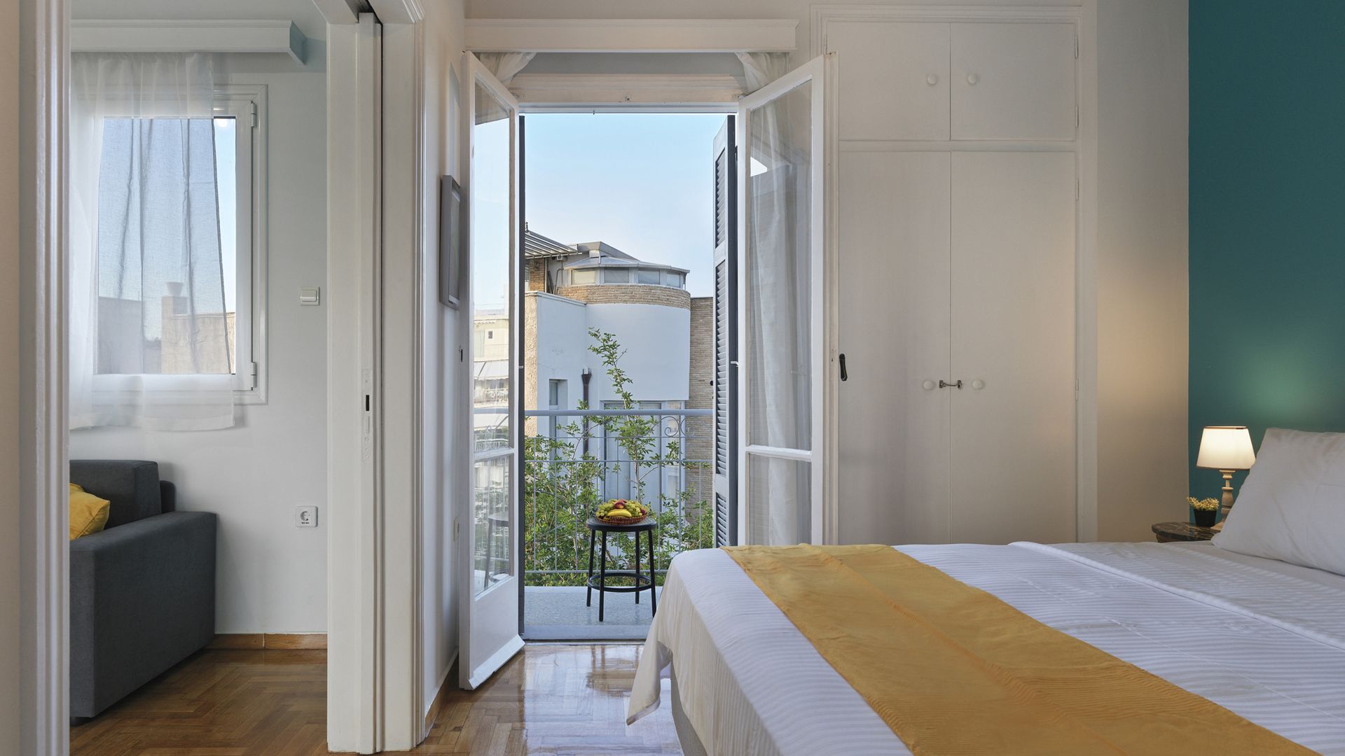 Acropolis view top floor apartment photo 3