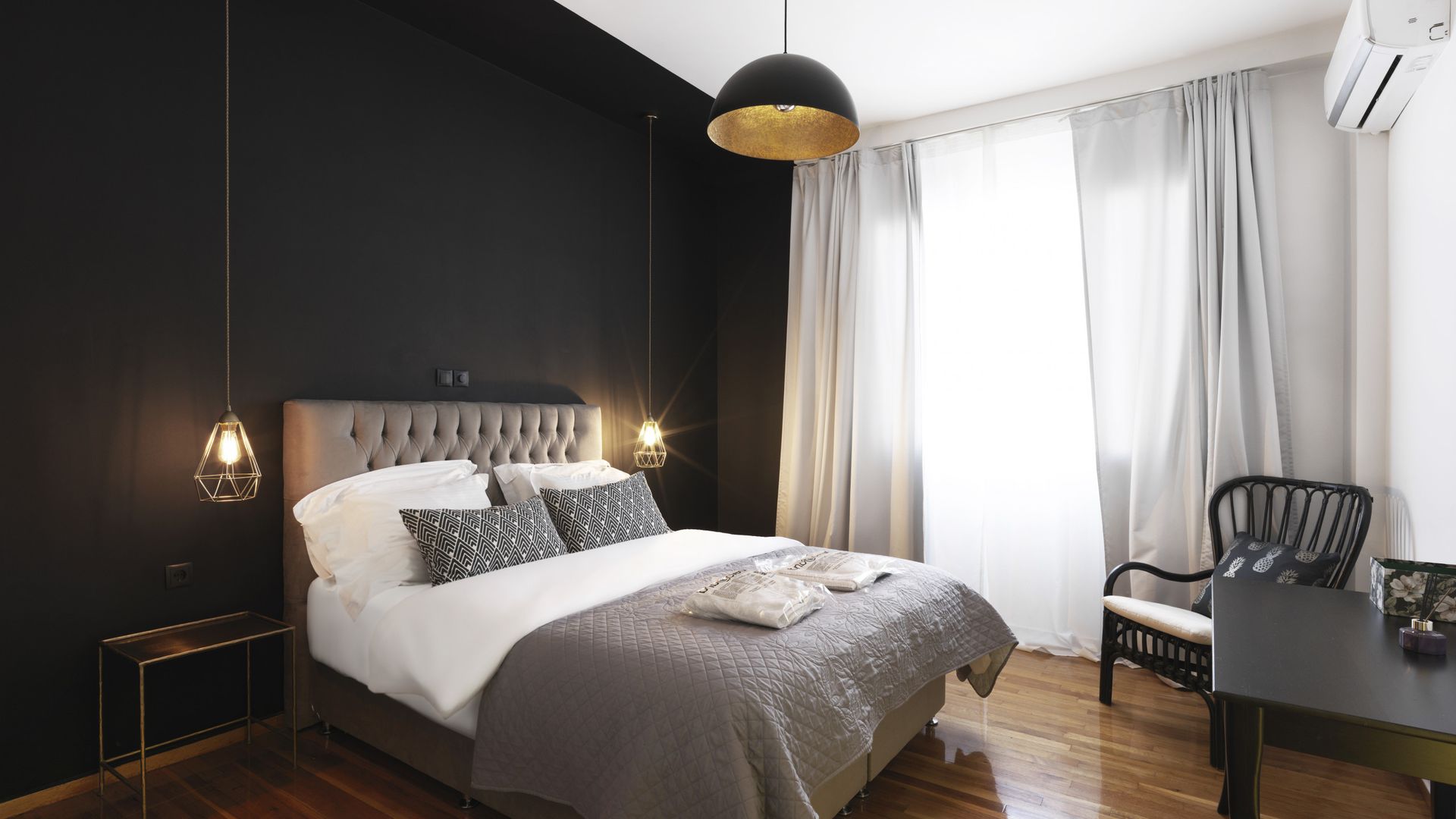 Centrally Athenian Apartment with Jacuzzi photo 3