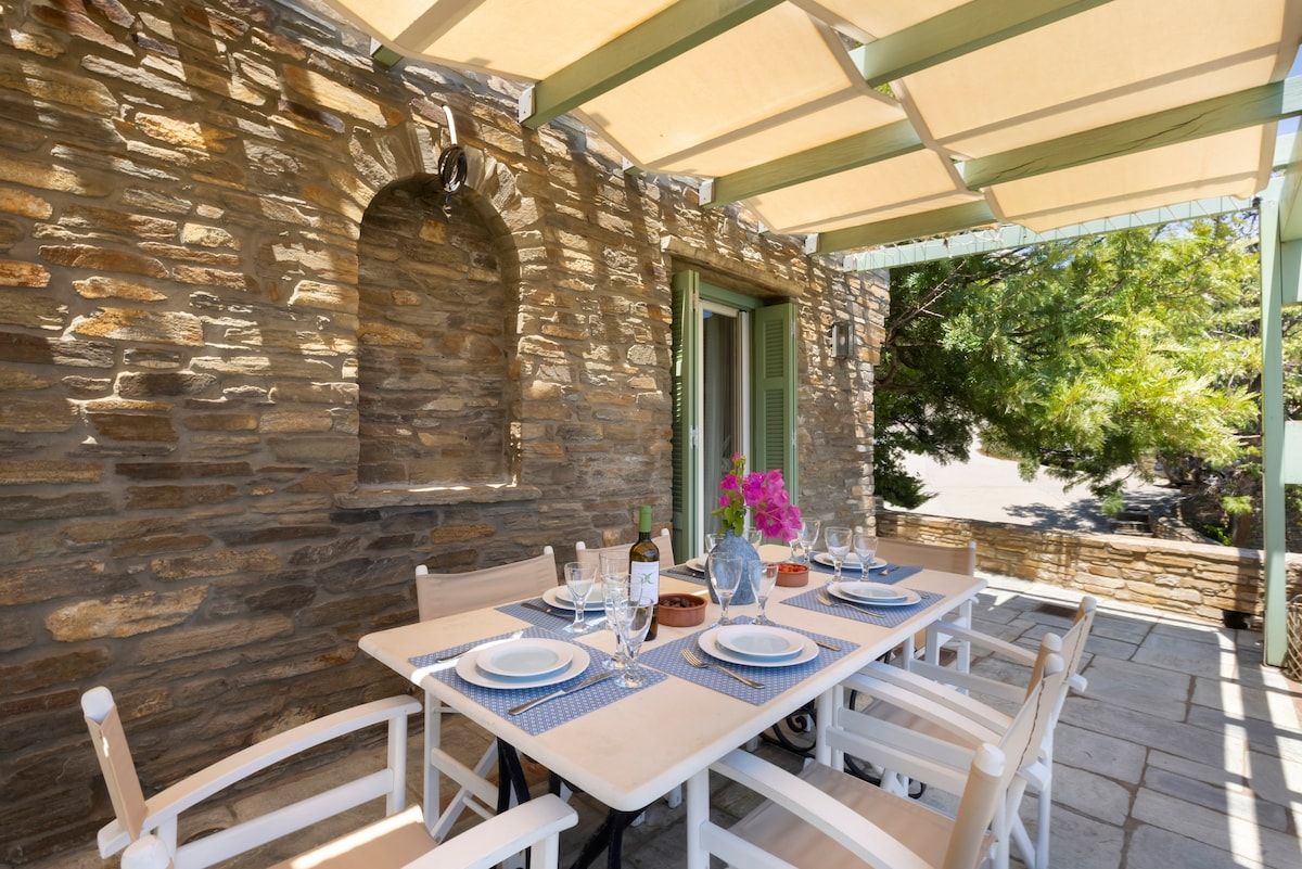Sun-rock house by the sea photo 1