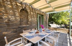 Sun-rock house by the sea 