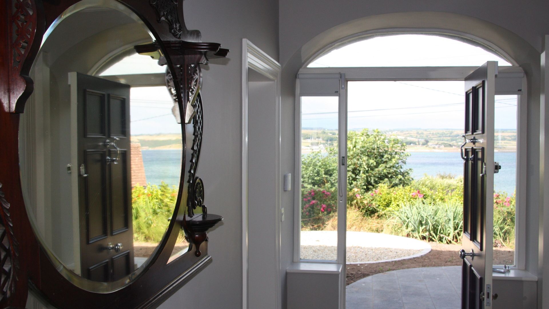 Byron Lodge photo 9