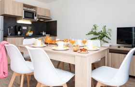 Le Domaine des Pins Apartment 2