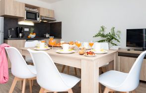 Le Domaine des Pins Apartment 2