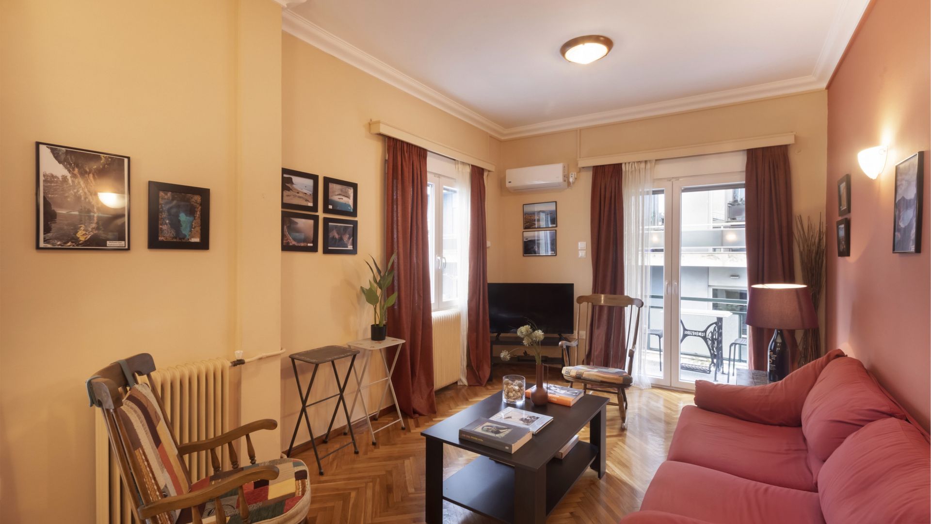 Prime Location 2 BR APT next to the Acropolis photo 1