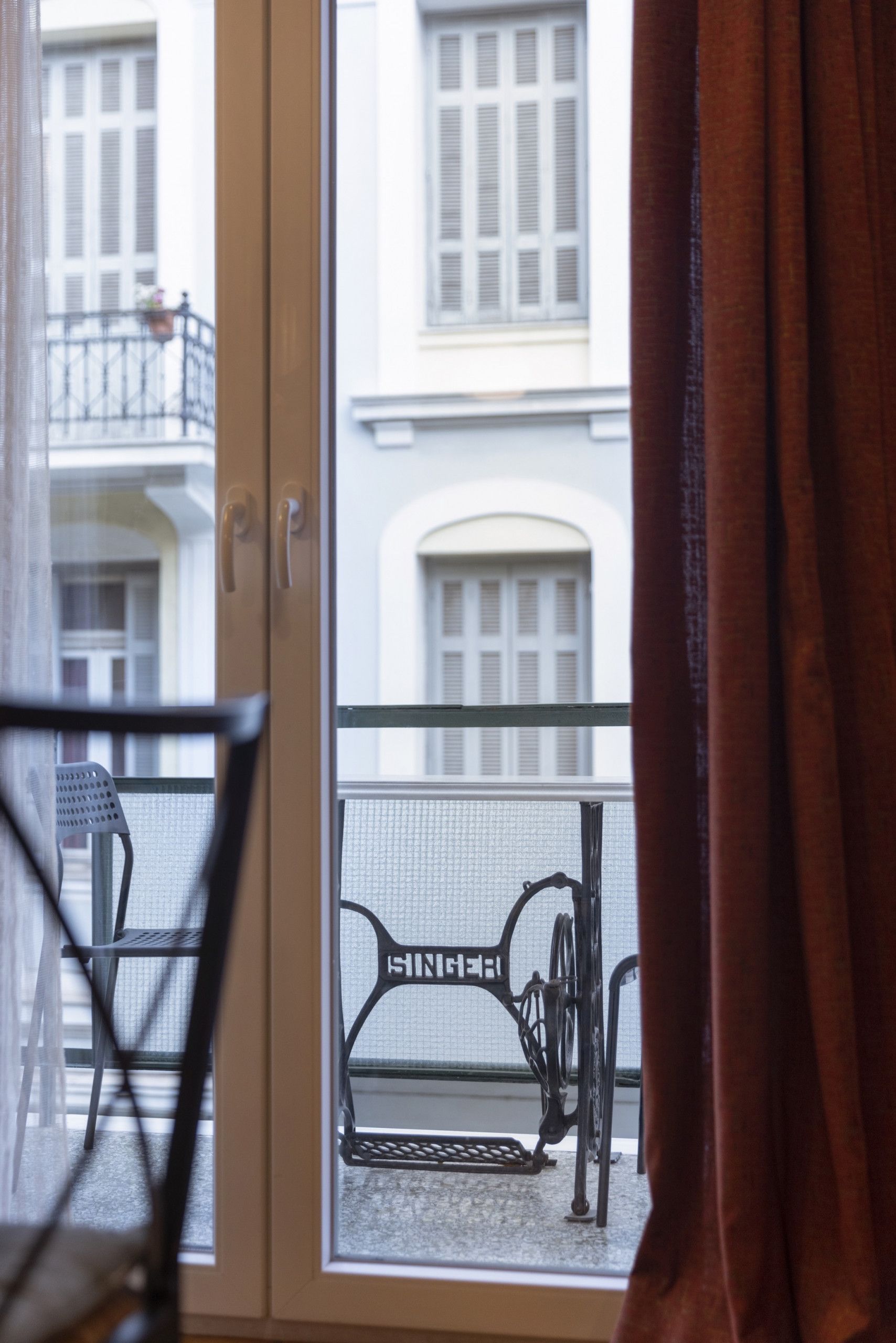 Prime Location 2 BR APT next to the Acropolis photo 4