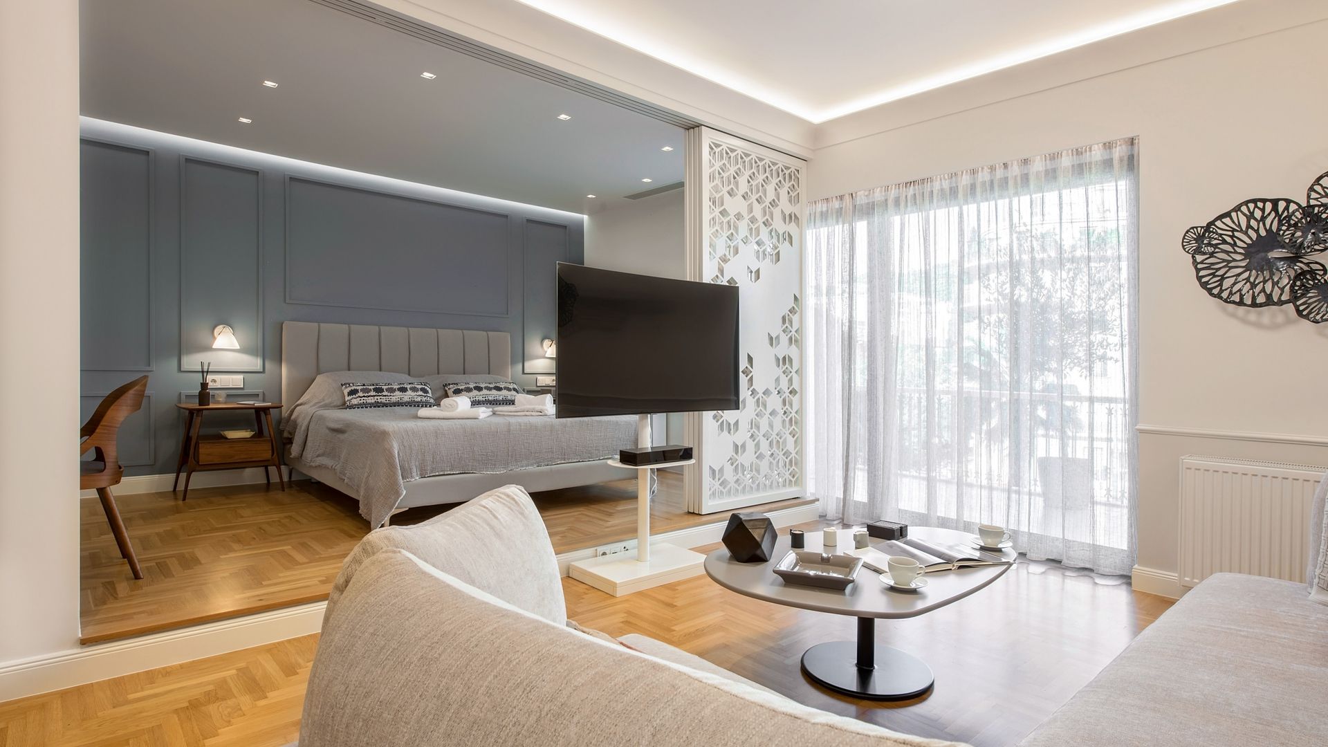 Chic central Athens apartment at Mavilli Sq. photo 3