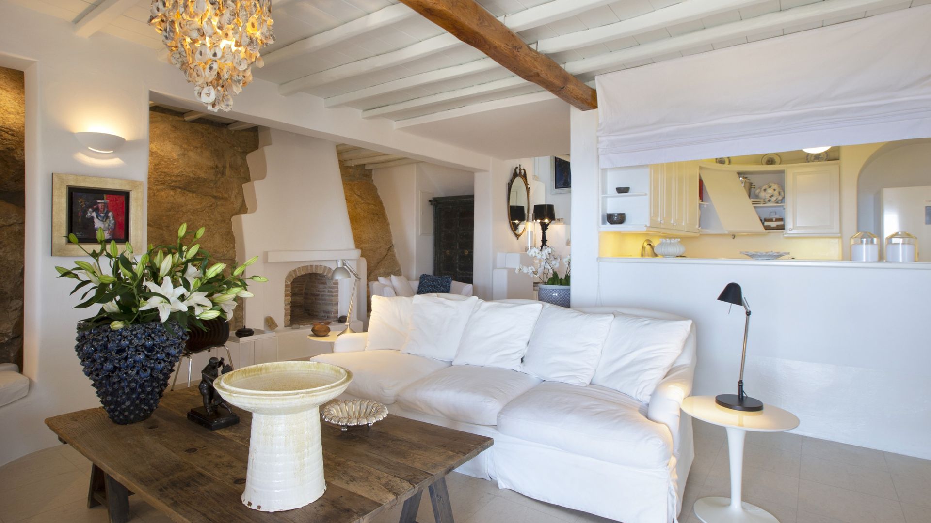 Villa Aerie - Sweeping sea views, eclectic style photo 4