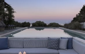 Beautiful 10-person Family Villa with Great Views 