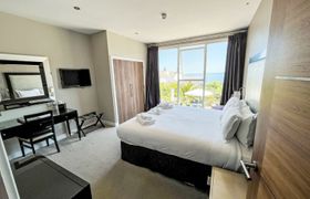 Llawnroc Rooms Apartment 8