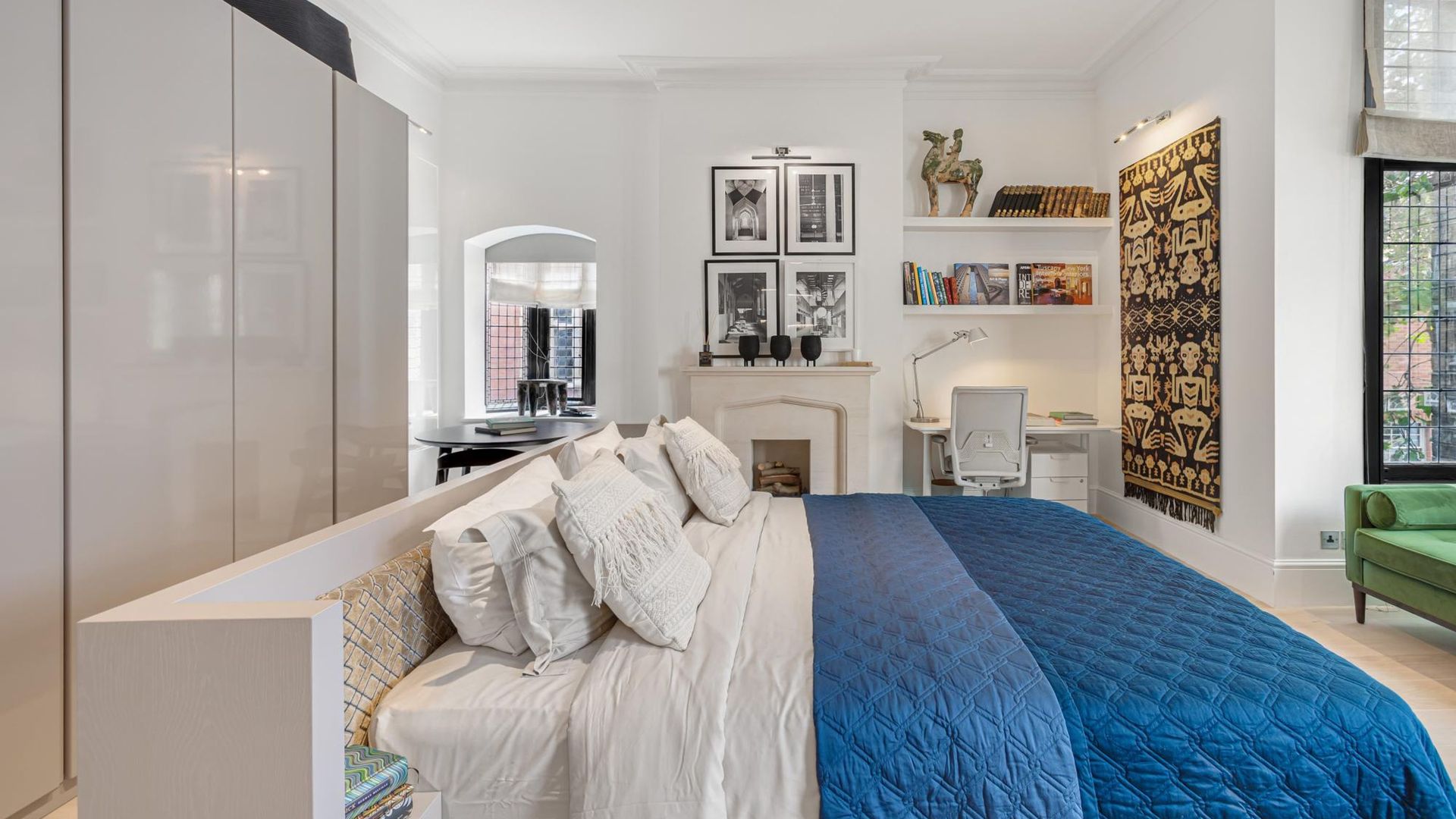 Chelsea Luxe photo 6