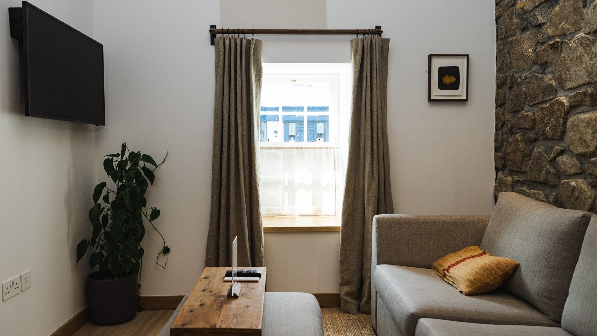 Bracken Luxury Cottage photo 5