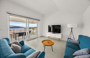 Enchanting Summer Apartment with Sea View