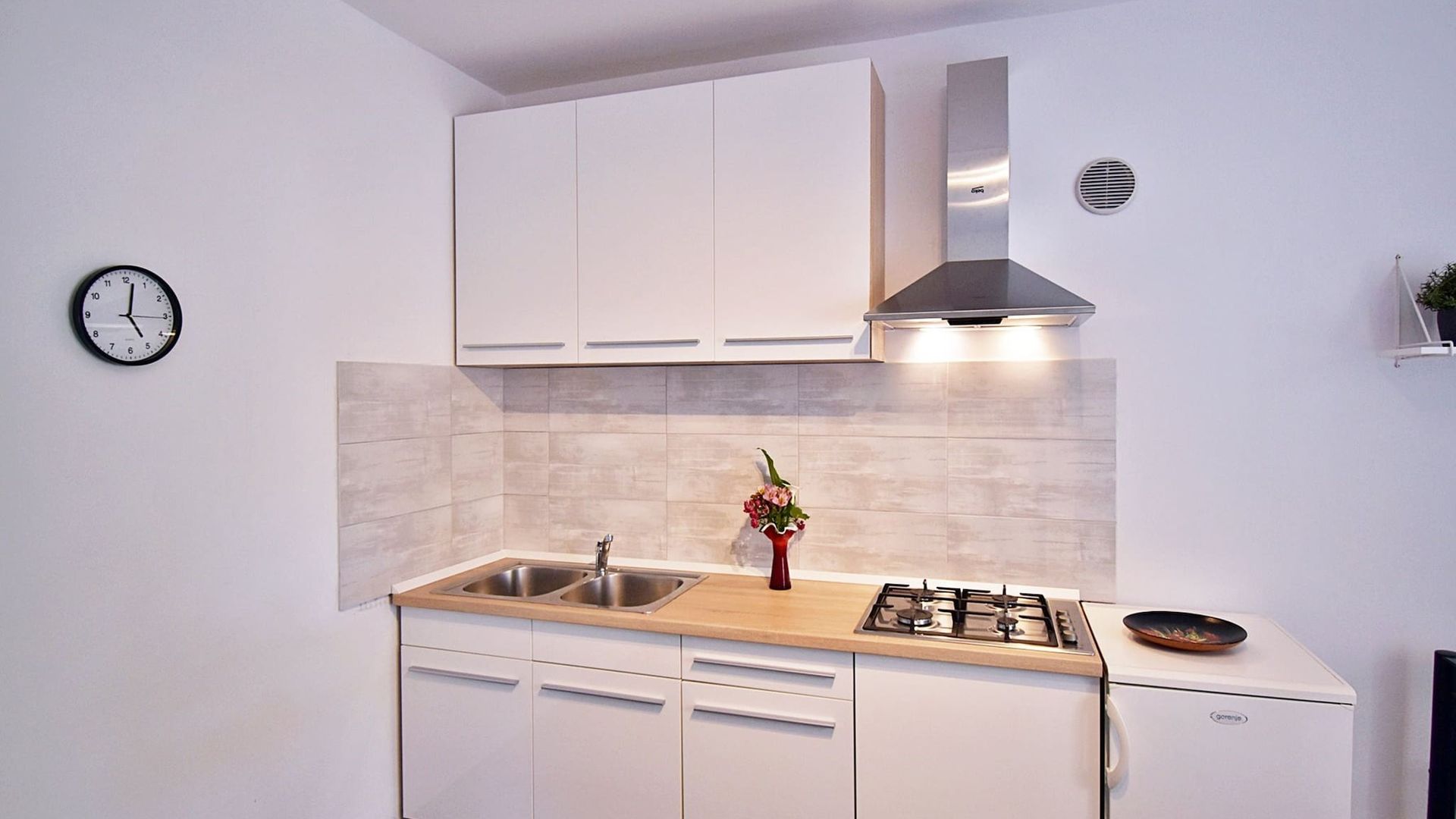 Lovely One Bedroom Apartment - Flowers A photo 5
