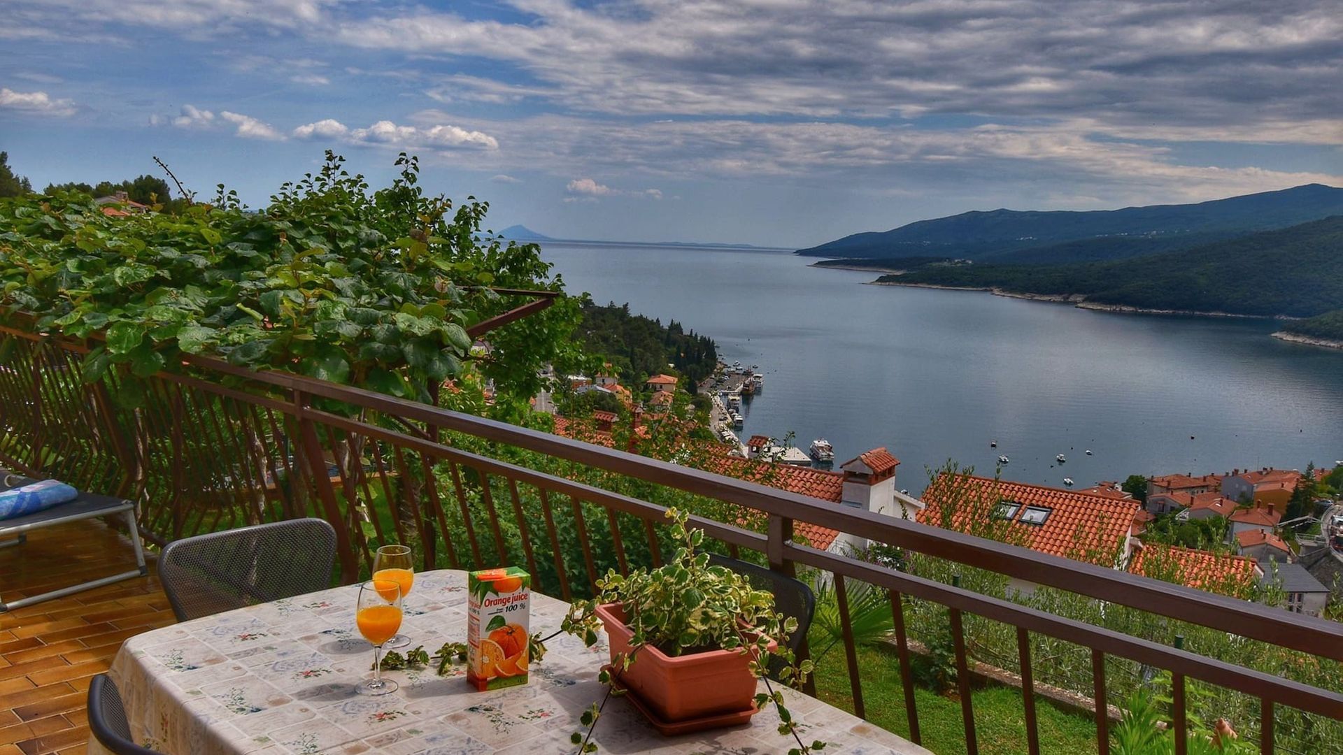 Magnificent Sea View - Family Apartment Neda photo 1