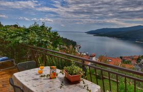 Magnificent Sea View - Family Apartment Neda