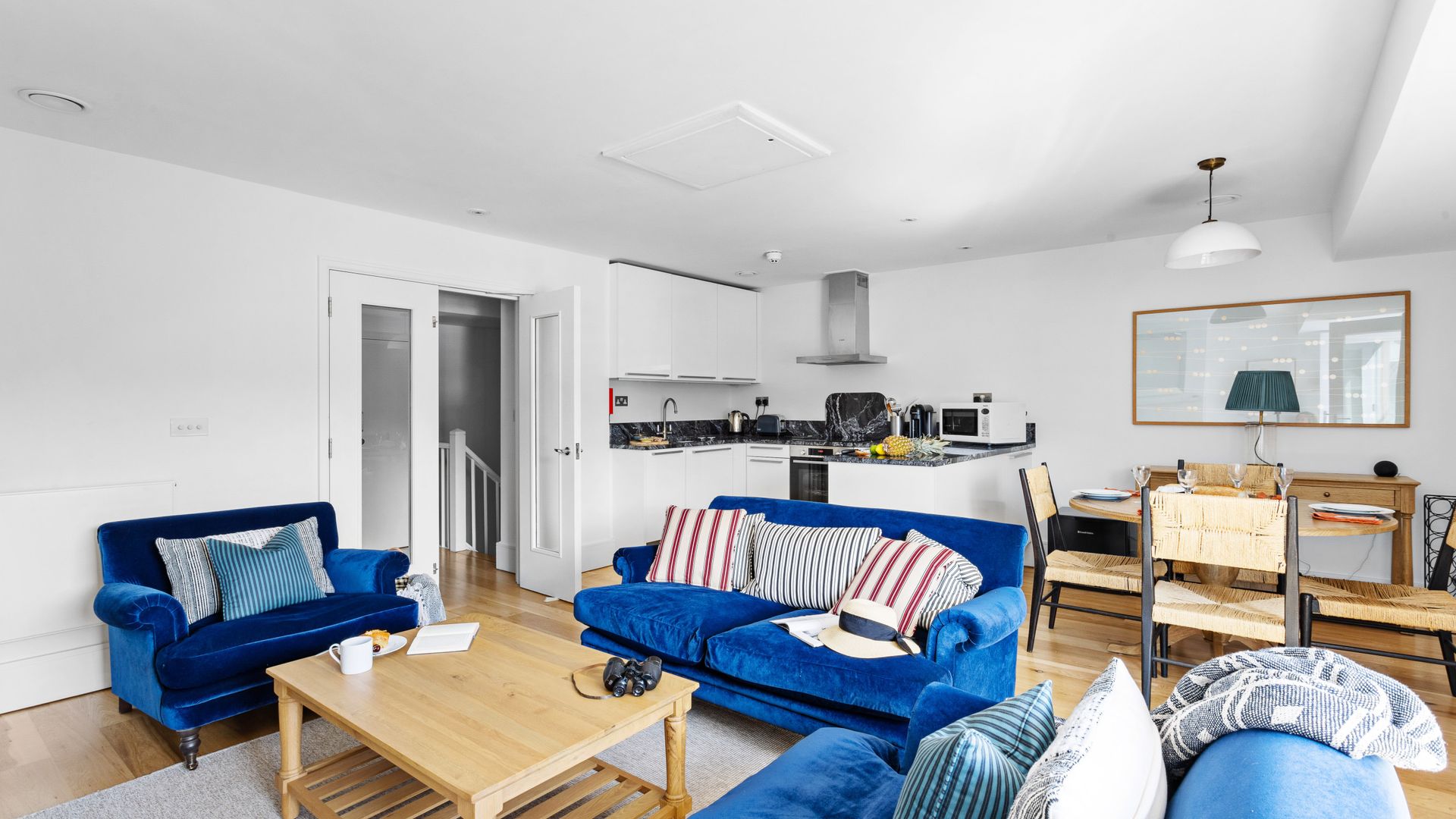 The Masts  - Luxury Dart Marina Apartment photo 2