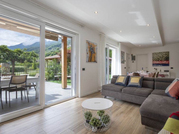 Villa D photo 1