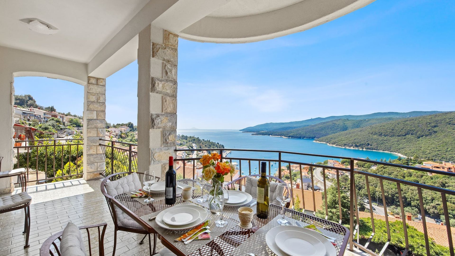Lady M Gold - Balcony and Sea View photo 1