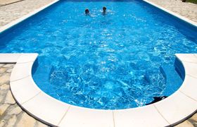 Modern Apartment with Pool and Garden - Marceta 2