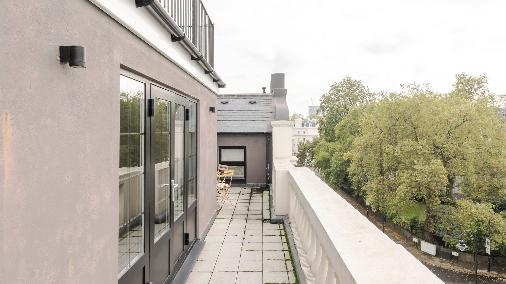 Up Above Belgravia photo 4