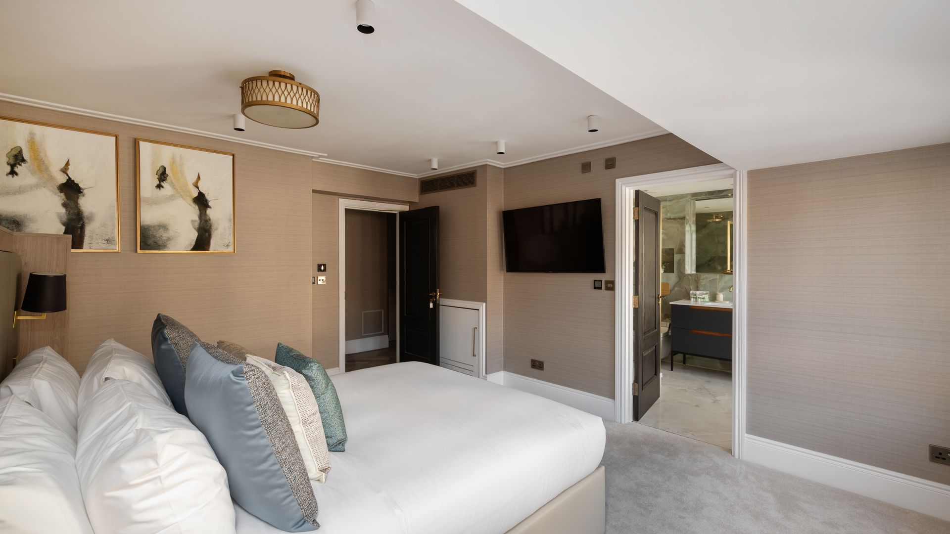 Mayfair Magic photo 10