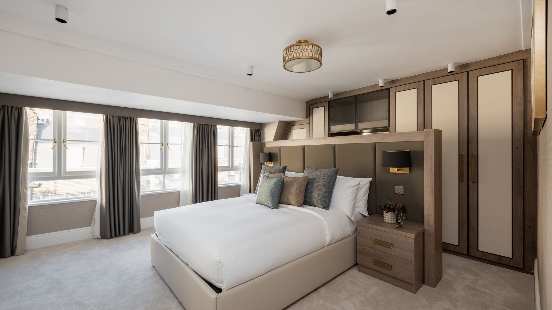 Mayfair Magic photo 9