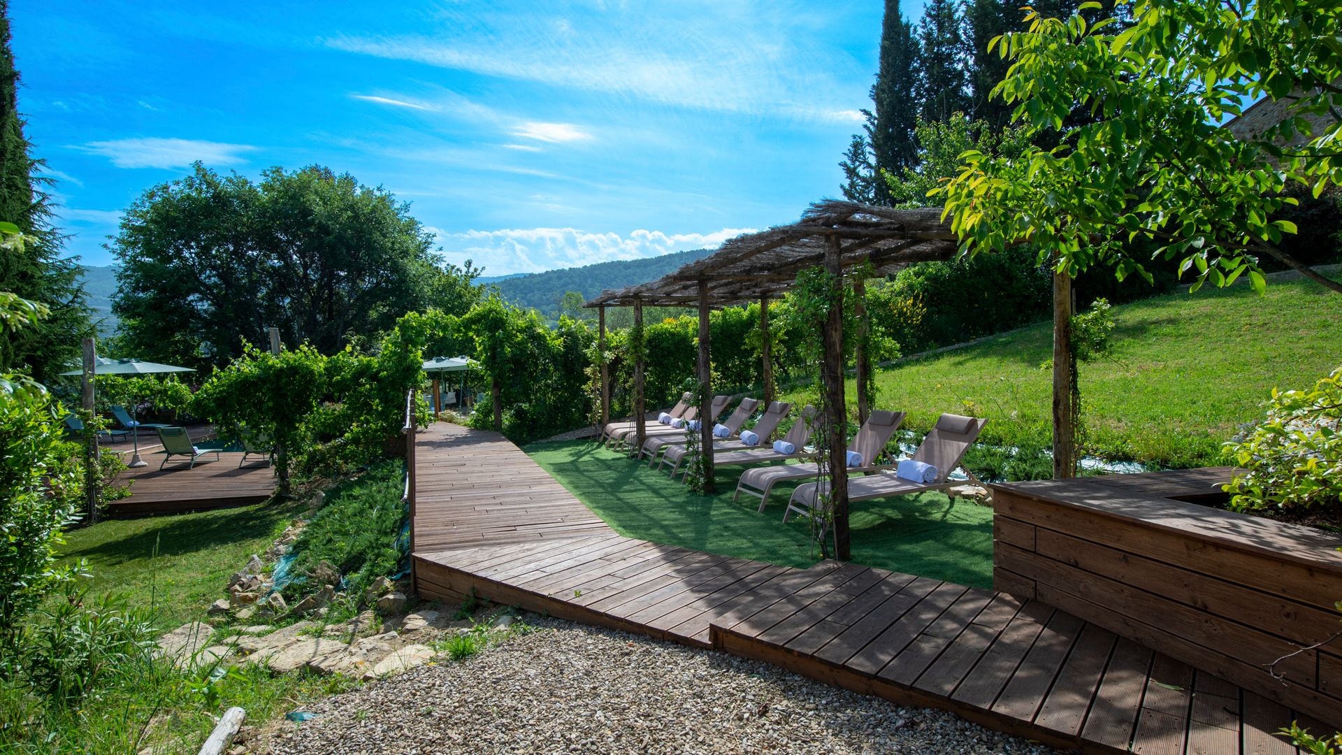 Tuscan Hues photo 3