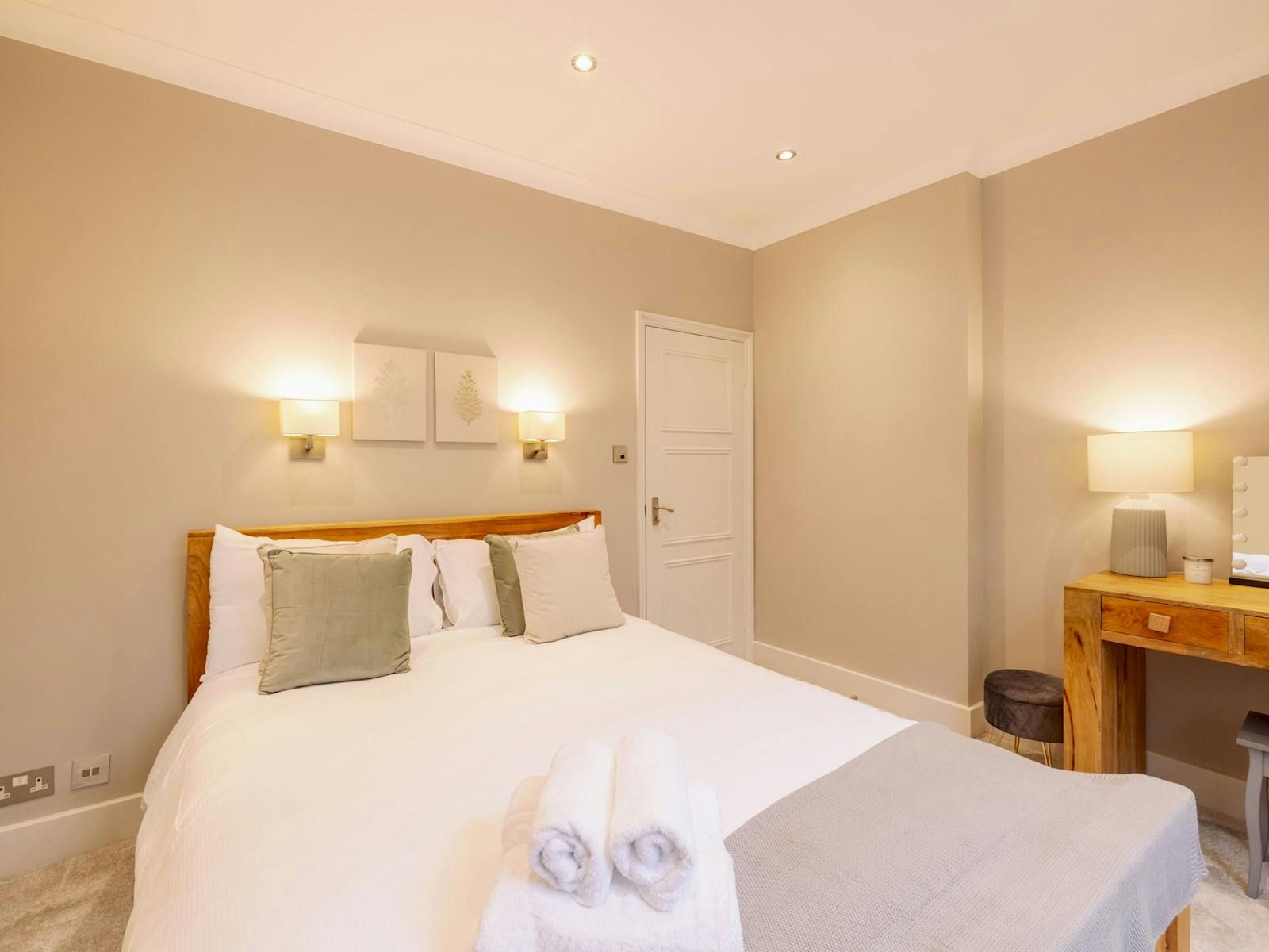 Pimlico Regency photo 10