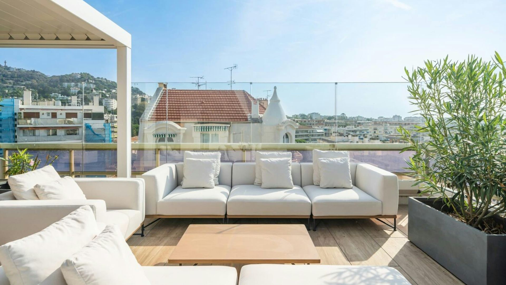 Cannes Vistas photo 1