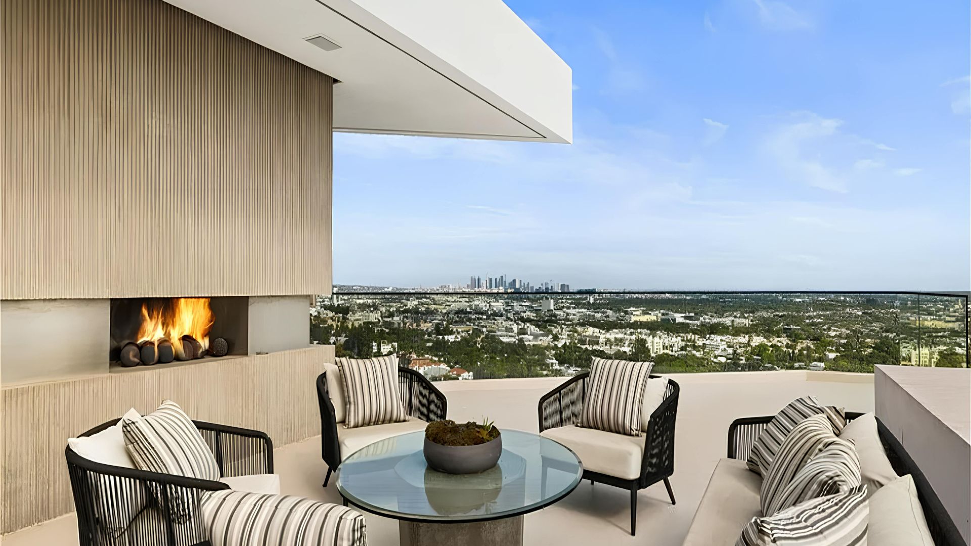 Hollywood Horizon photo 5