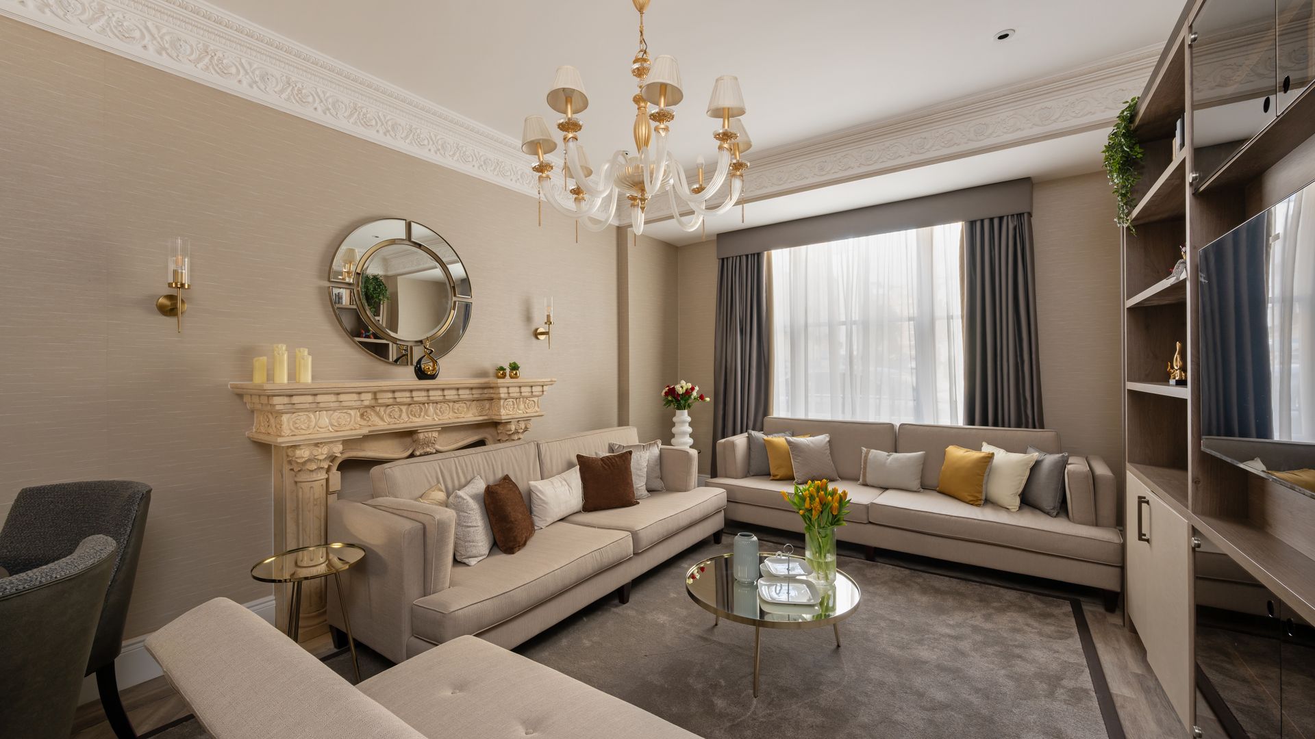 The Mayfair Crown photo 1