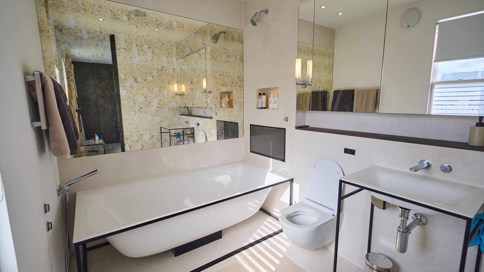 Penthouse in the Capital photo 9