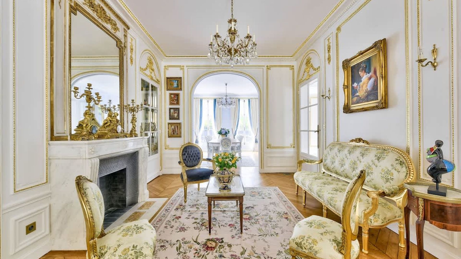 Royal Luxury photo 7