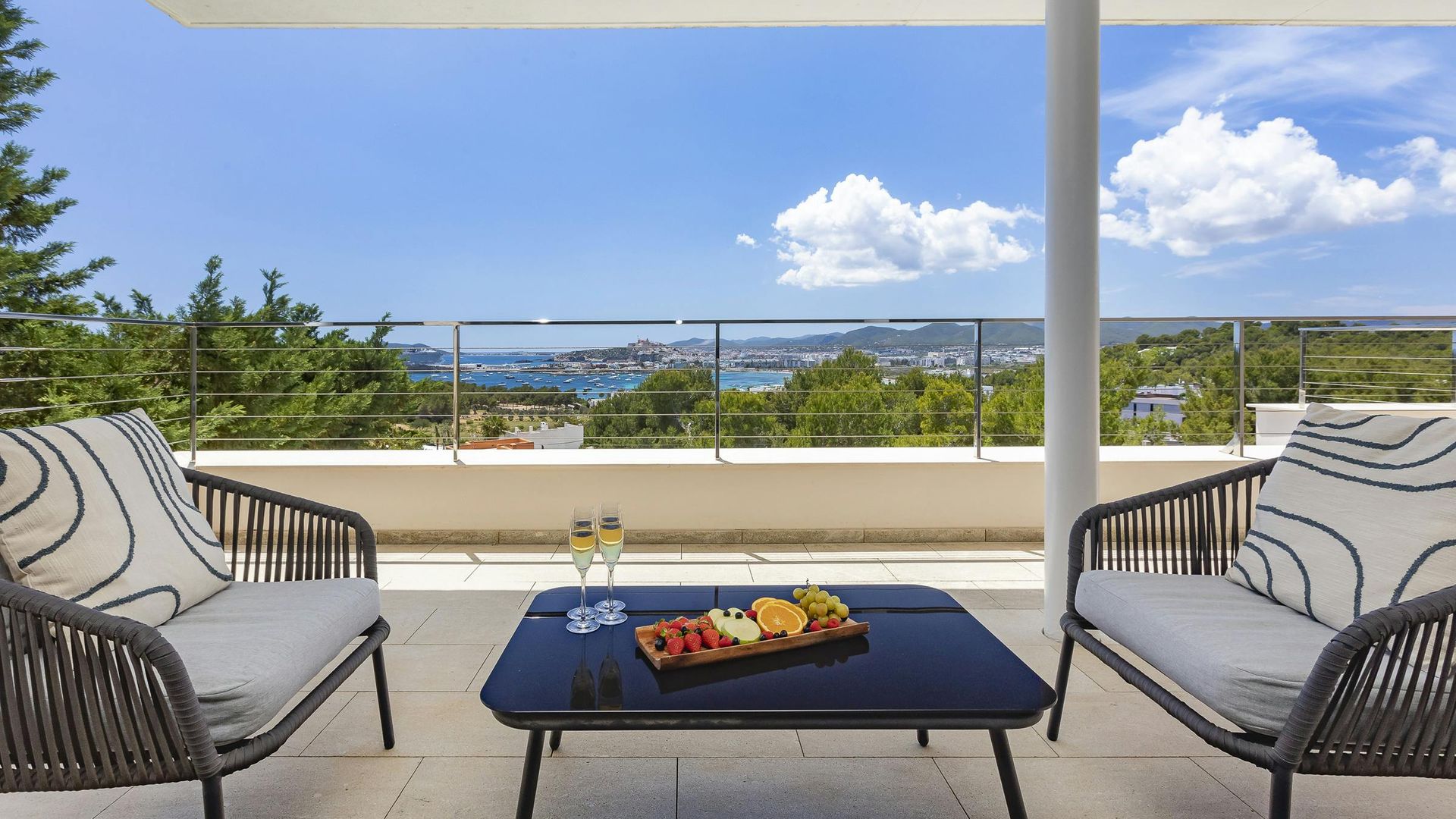 The Bluest Views photo 2